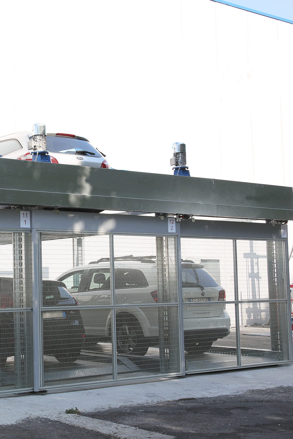 Parking semi automatique lift systeme