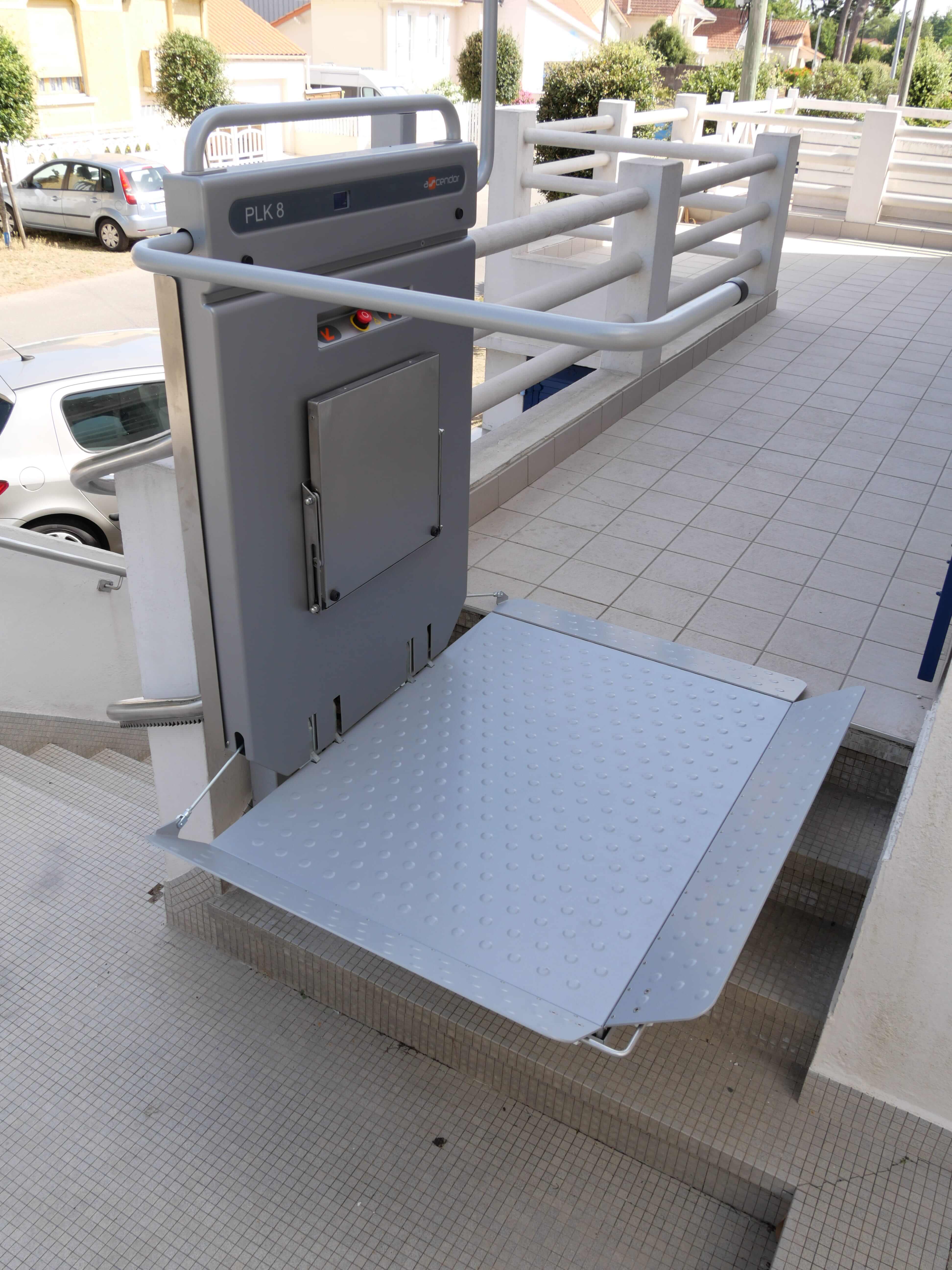 Plateforme monte-escalier LIFT SYSTEME (35)-min (1)